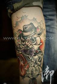 Leg color cartoon cat tattoo pattern