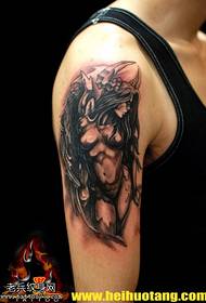Убава силна шема на тетоважи со демони