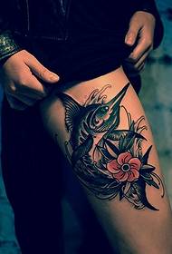 Нозе голема цветна акварела паметна шема на тетоважи со мечеви риба