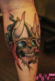 Eiropas un Amerikas galvaskausa bruņinieku radošo kāju tetovējuma attēli