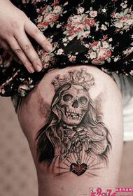 Ustvarjalna slika tatoo stene kraljice lobanje