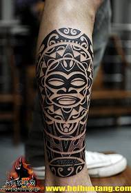 Patrón de tatuaje bohemio de pierna recomendado