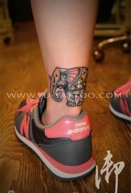 modeli i tatuazheve me elefant miniaturë me ngjyra të këmbëve
