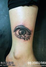 Horror eng oog tattoo patroon