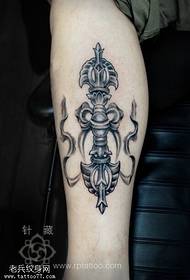 ფეხი შავი ნაცრისფერი პიროვნების vajra tattoo ნიმუში