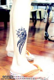 Жіночі ніжки мрія видовище татуювання візерунок