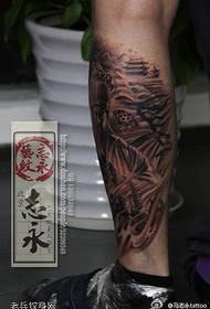 Legna rossa Zhuge Liang mudellu di tatuaggi