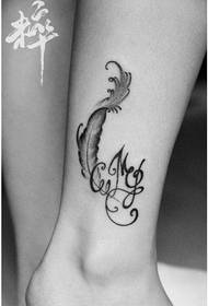 Populārs pēdu tetovējuma attēls