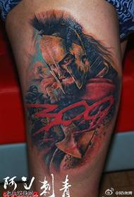 Jarko dominirajući junak tetovaža uzorak