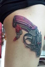 Mèn dominasyon flit modèl tatoo pistolè