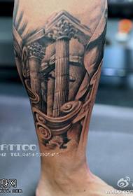 Дизајн тетоважа божанског стуба