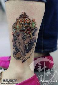 Model de tatuaj de zeu de elefant religios al picioarelor