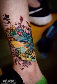 Caviglia color oro fortunato gold immagine del tatuaggio