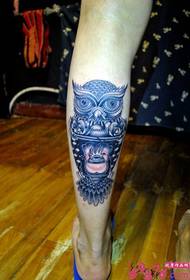 Asmenybės pelėdos Totemo blauzdos tatuiruotės paveikslėlis