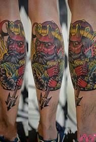 Behi sortzailea Devil Crown Flower Leg hanka tatuaje argazkia