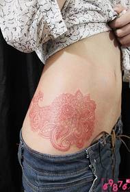 Seksualus mažos juosmens kūrybingas raudonos vanilės tatuiruotės paveikslas