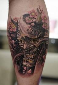 Fantastico tatuaggio leglike