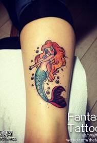 Pattern ng tattoo ng sirena ng kulay ng binti