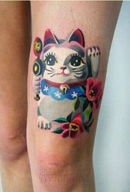 Girl thighs lucky cat personality tattoo pattern picture recommended picture