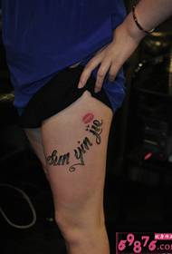 Foto di tatuaggi sexy inglese labbra rosse fiamma