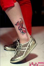 Očarujúce obrázky tetovania z líšky nôh