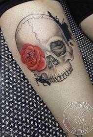 Modellu di tatuatu di rose leggine