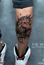 Нога чорний сірий єдиноріг татуювання візерунок