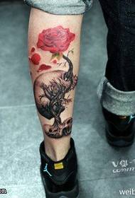 Вечни облик тетоваже ружа