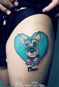 Χρώμα ποδιών αγάπη μοτίβο τατουάζ σκυλί κινουμένων σχεδίων