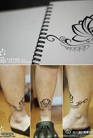 Malý krk lotosového tetovania