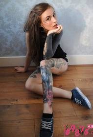 Beauty legs creative retro tattoo pictures
