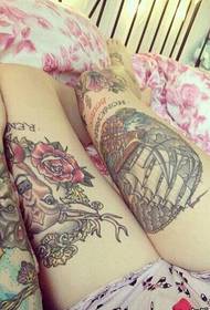 Модна момиче крак ръка персонализирана снимка татуировка модел