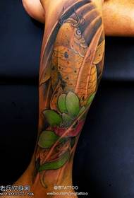 Stile cinese stella splendida carpa di loto saltava di mudellu di tatuaggi