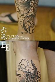 Tradicionalni kineski stil, povoljan uzorak tetovaže lignji u oblaku