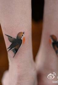 Model de tatuaj super-drăguț mini înghițit