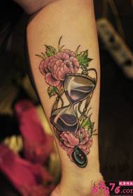 Blumen Sanduhr Kalb Mode Tattoo Bild