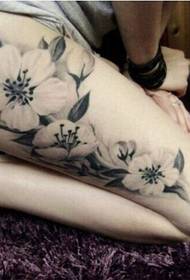 Girl legs black and white personality plum tattoo pattern picture