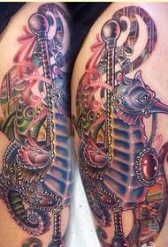 Personalizirani uzorak tetovaža hipokampusa za uživanje u slici