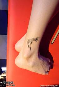 Modello di tatuaggio simbolo bello bello