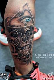 Läskigt skrämmande tatueringmönster för skalle
