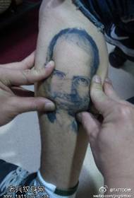 Vendi modello di tatuaggio ritratto di uomo carino