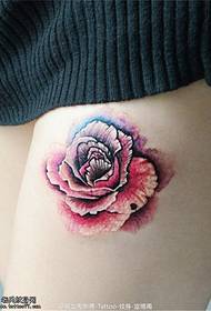 Frouljuskleur splash inkt rose tatoeage ôfbylding