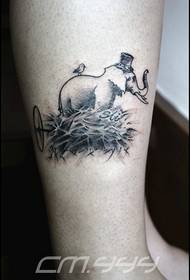 Ragazze gambe moda pop elefante mudellu di tatuaggi