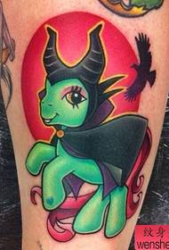 Kolore tatoo licorne travay