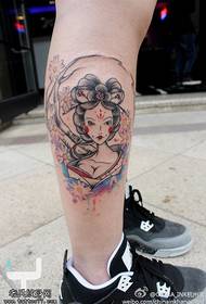 Noga barva noga tetovaža geisha tatoo deluje