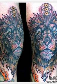 Punë tatuazhi për kokën e luanit