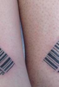 Pola tato pasangan barcode kaki