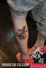 Modello di tatuaggio di ancoraggio di gambe di ragazze classiche popolari