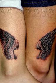 情侶紋身圖案：腿情侶翅膀紋身圖案