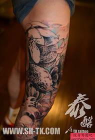 Benen, benen, vissen, lotus (2) tattoo-patroon